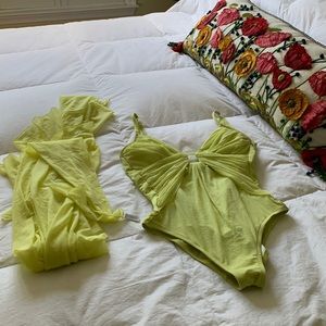 Gorgeous La Perla lime one piece bathingsuit with wrap.